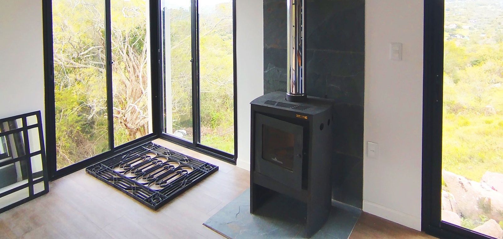 Montaje de viviendas prefabricadas en terreno en Uruguay